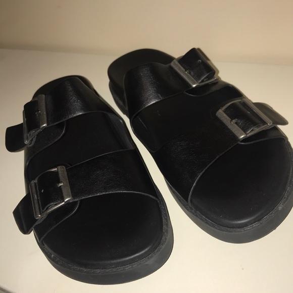 Forever 21 Shoes - 🌺🌺5 for 25$ or 3 for 15$ 🌺🌺Forever21 sandals